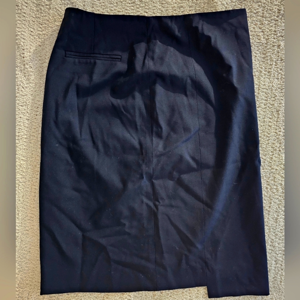 SIZE 4 - Theory pencil skirt